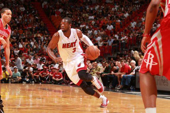 美媒评欧文现役第一后卫,美媒晒历史75大球员库里和欧文