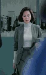 曾陷入小三、被*养包**传闻的女神公开承认整形，依然吊打少女幂和糖