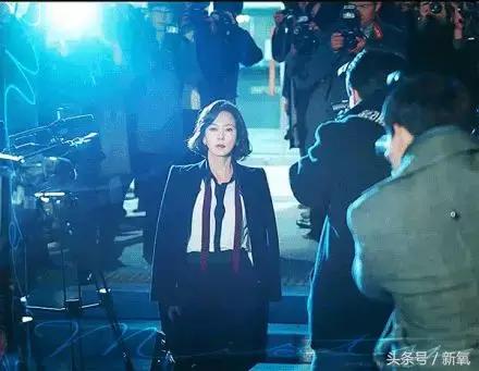 曾陷入小三、被*养包**传闻的女神公开承认整形，依然吊打少女幂和糖