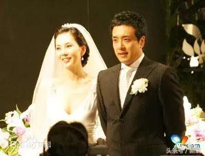 曾陷入小三、被*养包**传闻的女神公开承认整形，依然吊打少女幂和糖