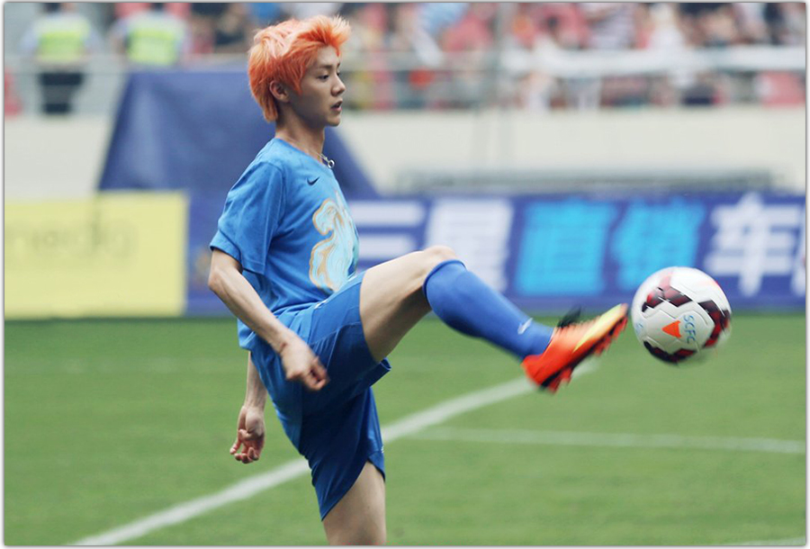 纳尼怎么不踢国家队了,鹿晗踢足球厉害吗