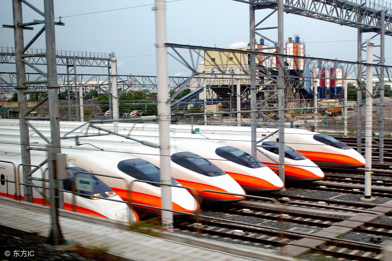 美国网友评价中国超级高铁,美国人调侃高铁