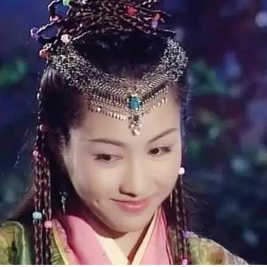 没有酒窝但想要酒窝化妆教程,用眼影画酒窝教程