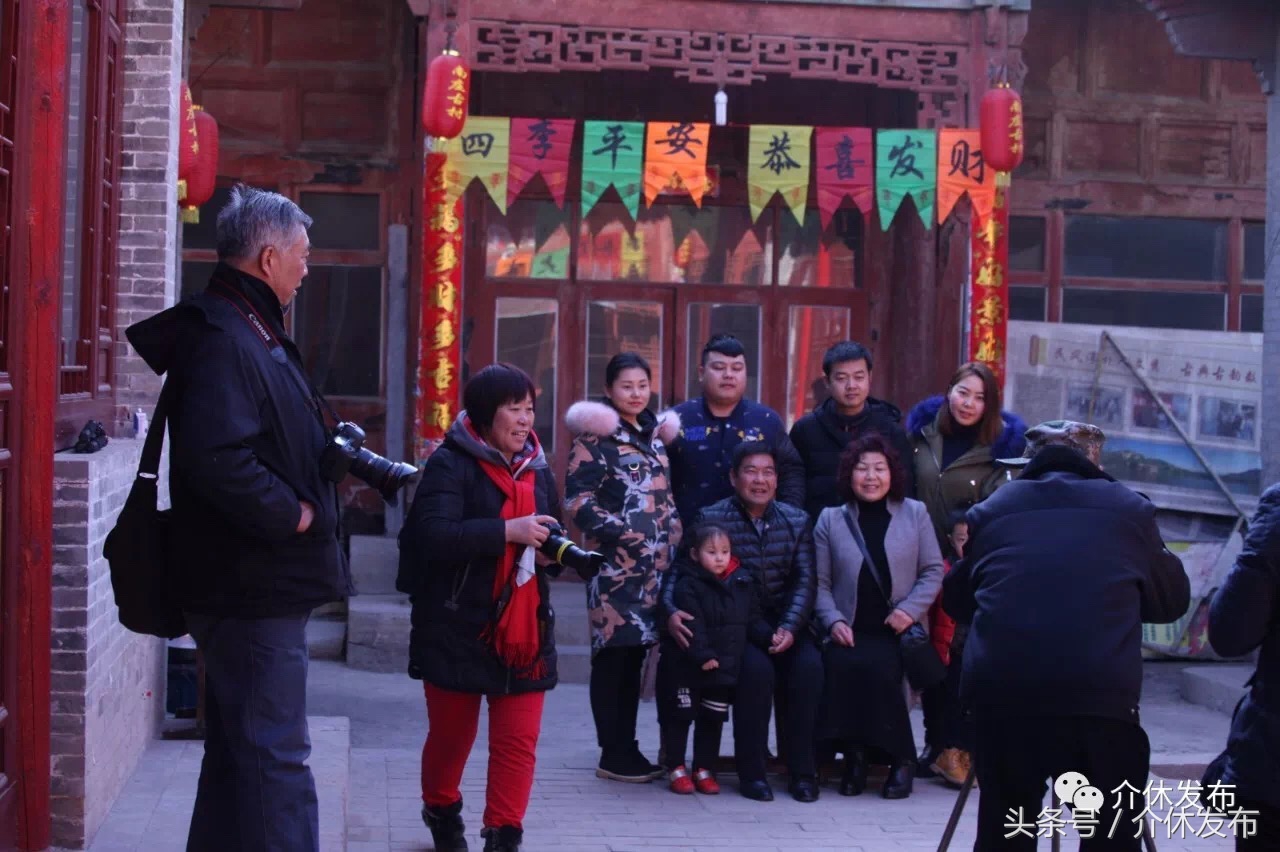 迎新年群众才艺展演,汇聚新春文化活动