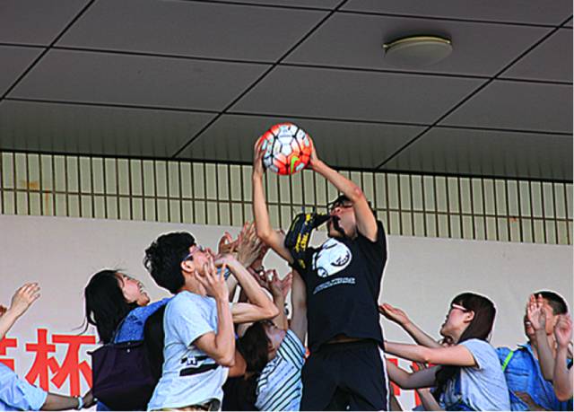 微语·精选如果可以，我愿意化作那只足球