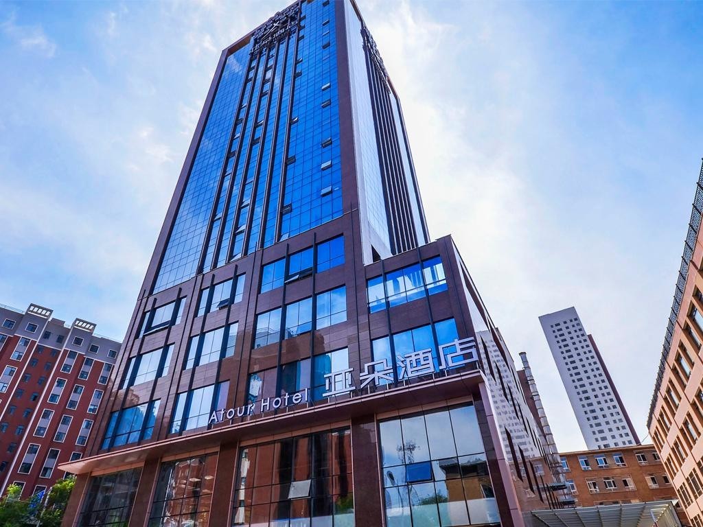 推荐一下避暑的地方,这么热的天找个避暑圣地