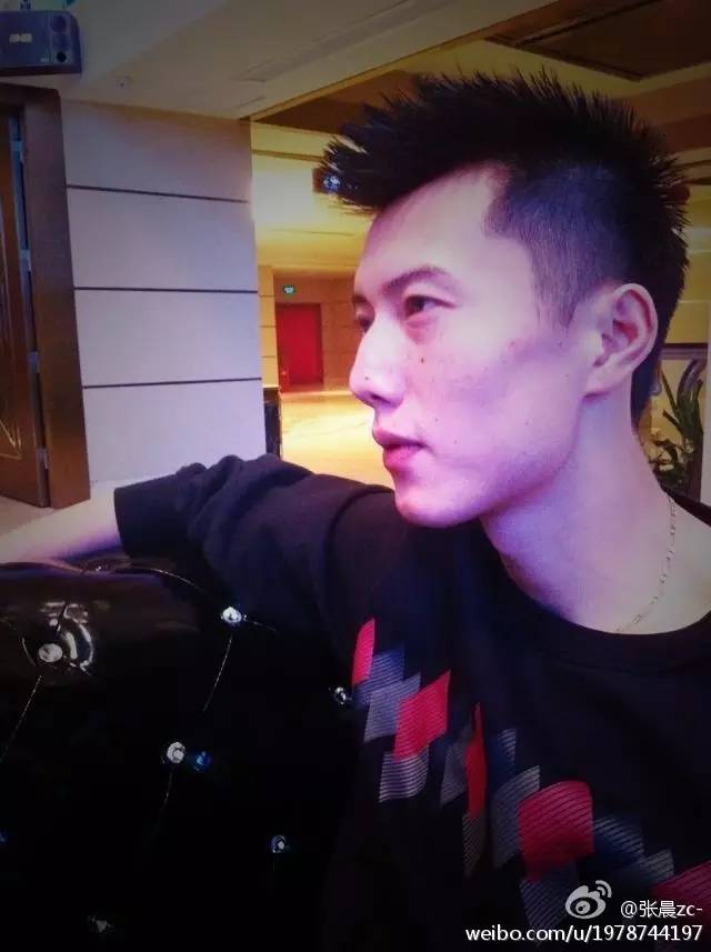 踢球的都是男模？男排队员表示不服！