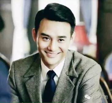 男神王凯：饭前健身房，饭后楼下慢跑衣架子是这样练成的