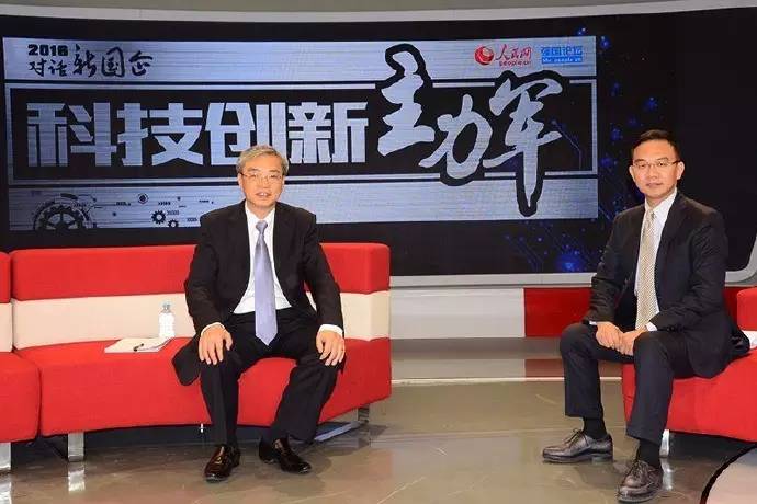 从摩天大楼到金字塔,从摩天大楼到大街小巷