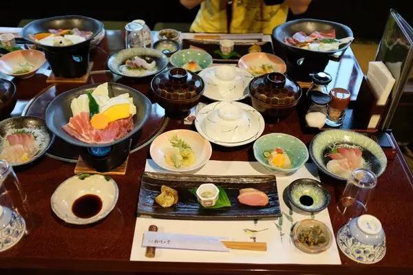 喜欢旅行是出于什么心理,喜欢去英国留学的原因