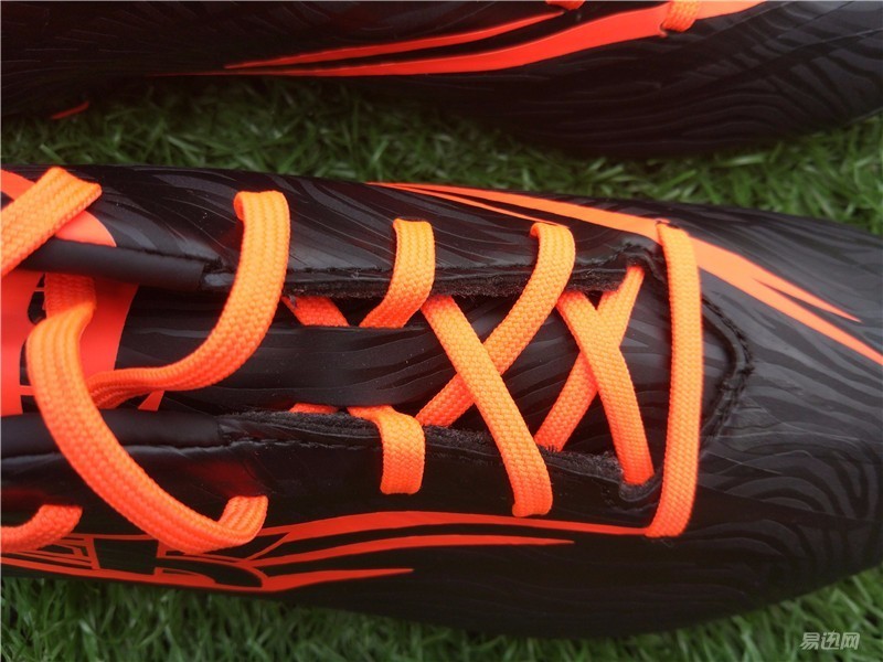 迪卡侬入门级宽脚足球鞋,迪卡侬足球鞋kipstaagility