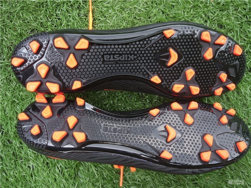 迪卡侬入门级宽脚足球鞋,迪卡侬足球鞋kipstaagility