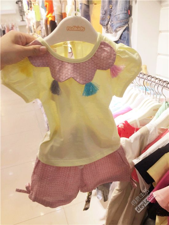 汉正街童装直播间秒杀,汉正街品牌童装直播间