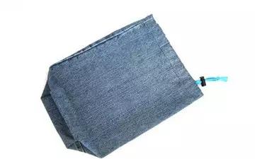 用旧牛仔裤做好看的挂墙收纳袋,旧牛仔裤改造车载收纳袋