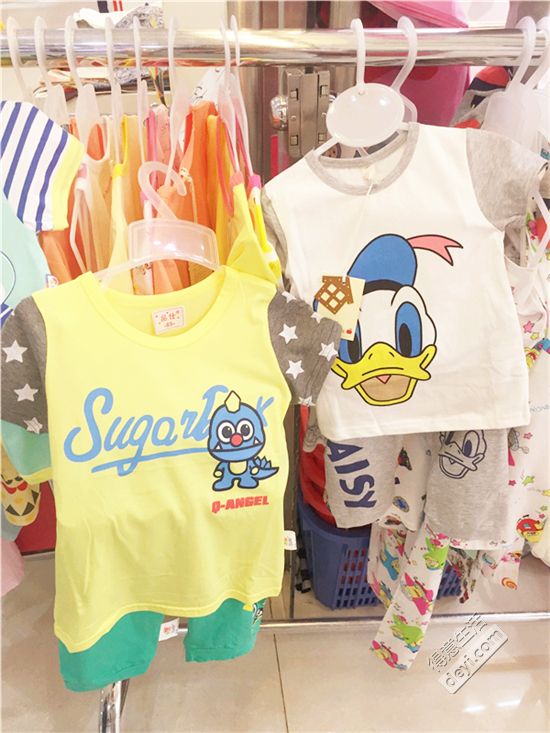 汉正街童装直播间秒杀,汉正街品牌童装直播间