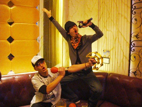 杭州酒吧玩乐热门榜,酒吧100个趣味游戏