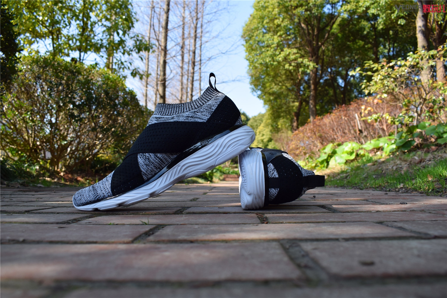 穿马拉松袜子跑步脚疼,李宁跑鞋袜套式