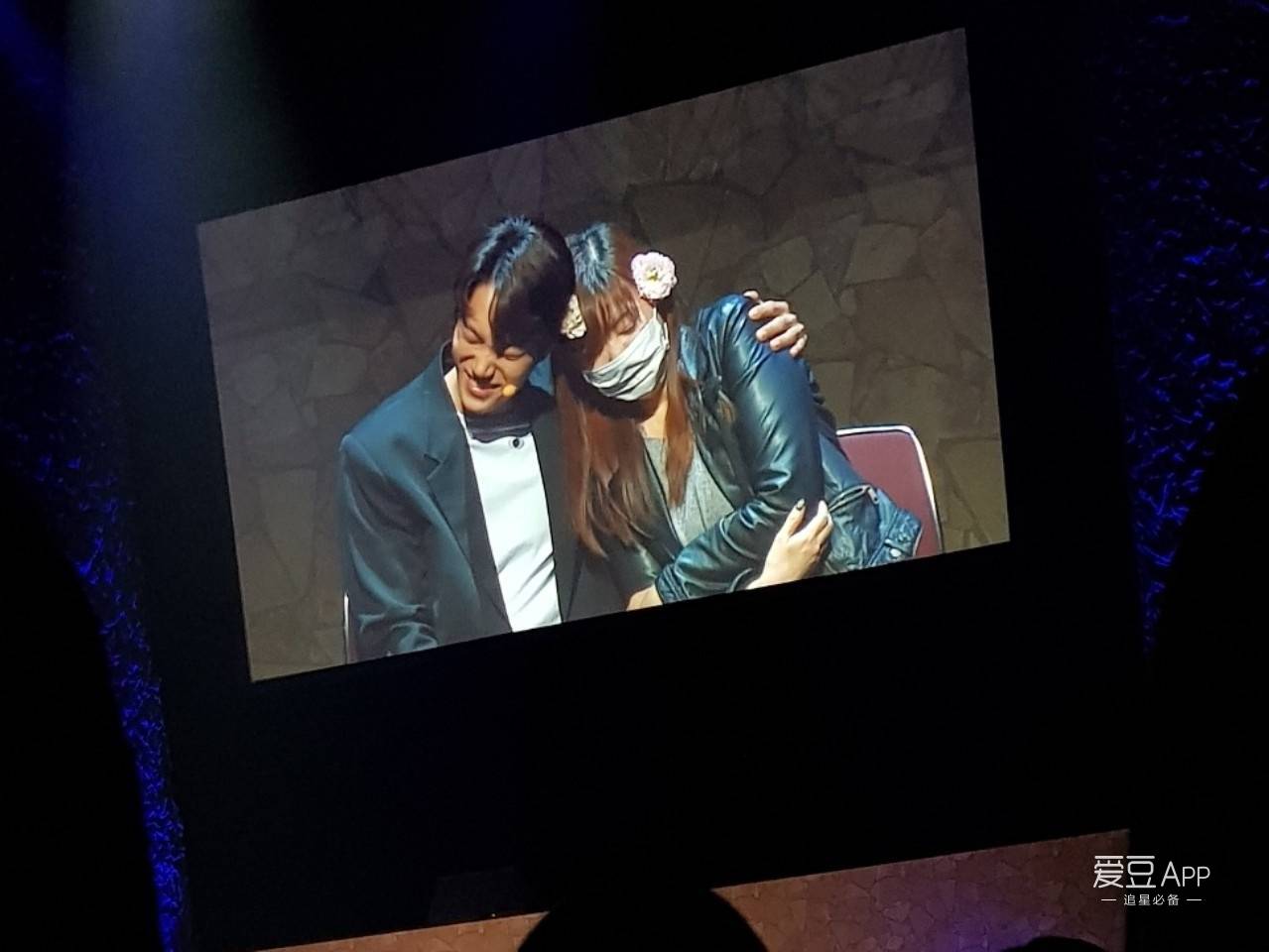 「EXO」「分享」180321今日份撩人撩心的钟仁请问嫉妒的话有药可医吗？