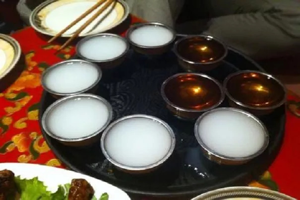 锡林郭勒马奶酒怎么打开,内蒙古美食马奶酒