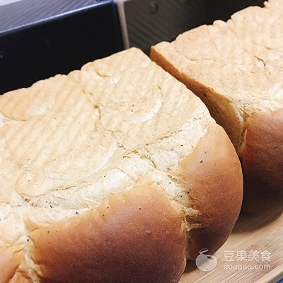 奶味超浓的吐司面包早餐,英式甜面包