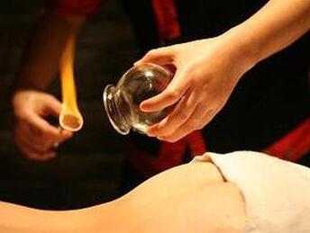 刺血拔罐排淤血手法视频教程,拔罐手法视频教程疏通经络