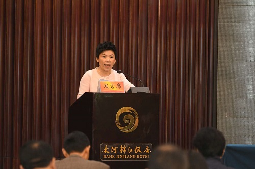 在河南玩体育怎么赚钱？邓亚萍回家乡给你支大招！