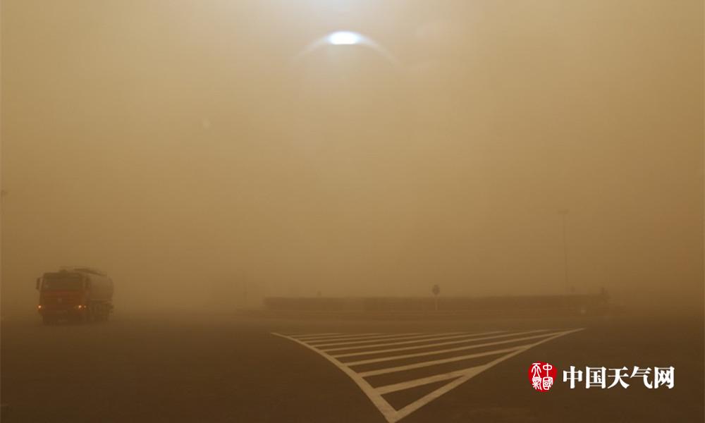 内蒙古沙尘暴高空拍摄,内蒙古沙尘暴百米