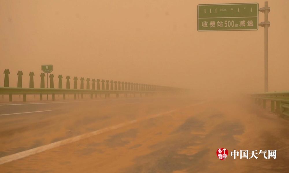 内蒙古沙尘暴高空拍摄,内蒙古沙尘暴百米