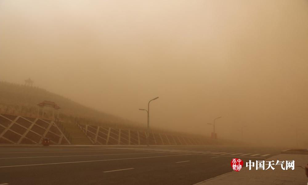 内蒙古沙尘暴高空拍摄,内蒙古沙尘暴百米