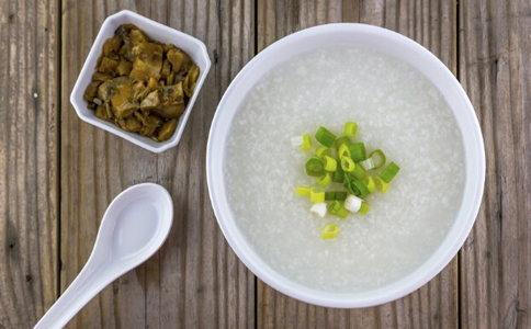 每天睡前坚持30个长寿秘诀,想长寿睡觉前请坚持三不要