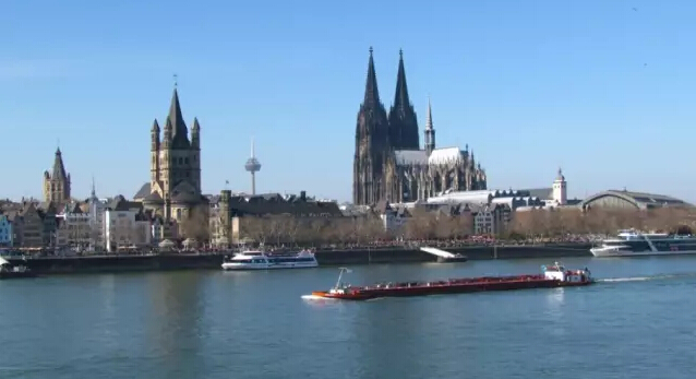 一锤子砸下去的高清视频,一锤子砸下去