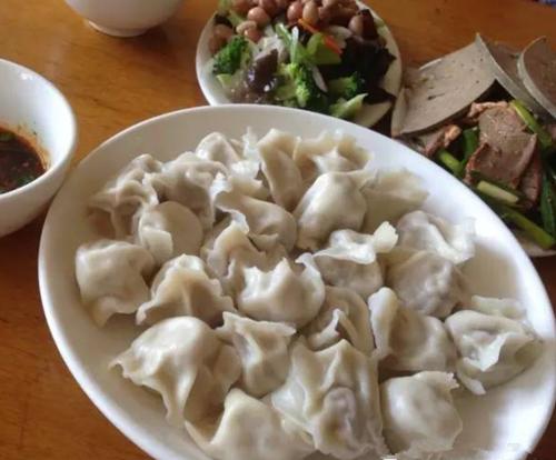 资深吃货看过来，catch一条被轻忽的美食老街--红专南路