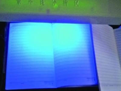 小朋友手上长红色大疙瘩,4岁男孩手上长满了小红疙瘩