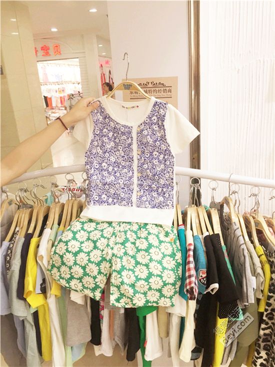 汉正街童装直播间秒杀,汉正街品牌童装直播间