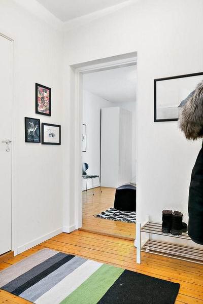 进门口的地垫上总是很脏,家里的地垫脏了怎么清洗