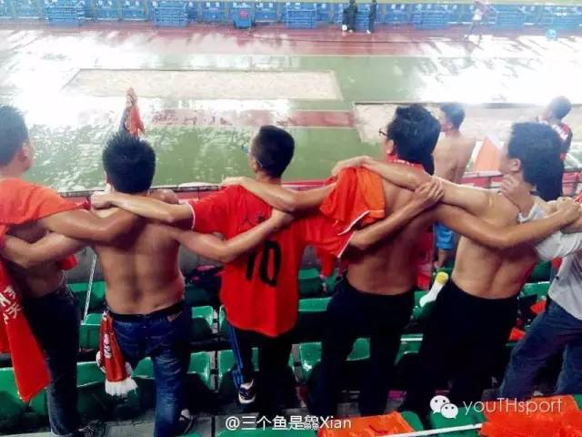 有一天北看台的烟火不再为你燃起，有一天这座城市不再属于你