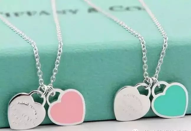 仙美缘水晶项链搭配技巧