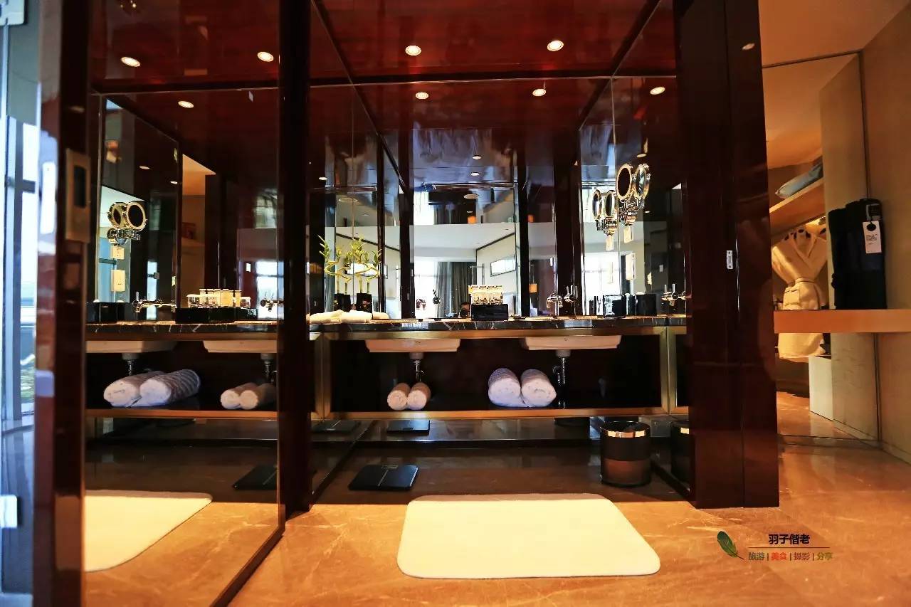 这一趟旅程，从机场铂尔曼开始