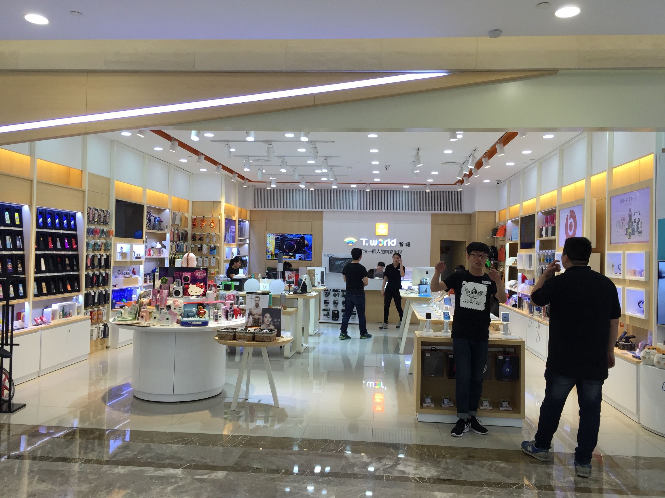 国内最值得学习零售店面（5）-通讯行业转型的先行者话机世界