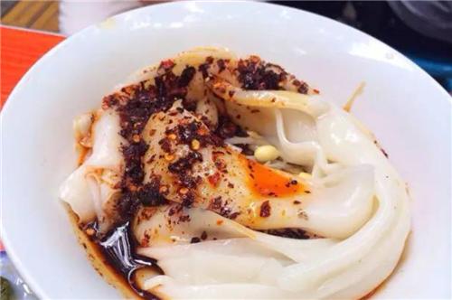 资深吃货看过来，catch一条被轻忽的美食老街--红专南路