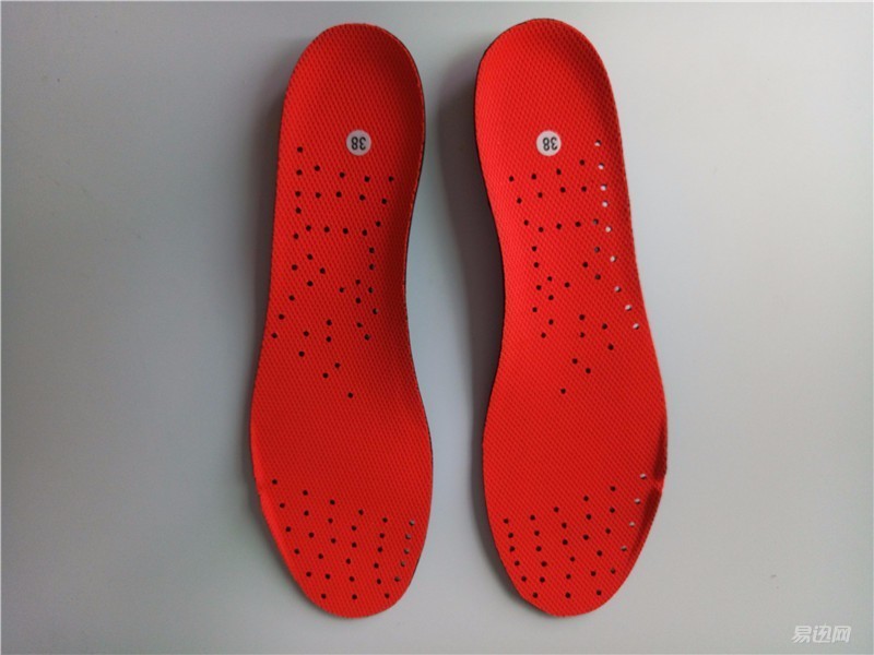 迪卡侬入门级宽脚足球鞋,迪卡侬足球鞋kipstaagility