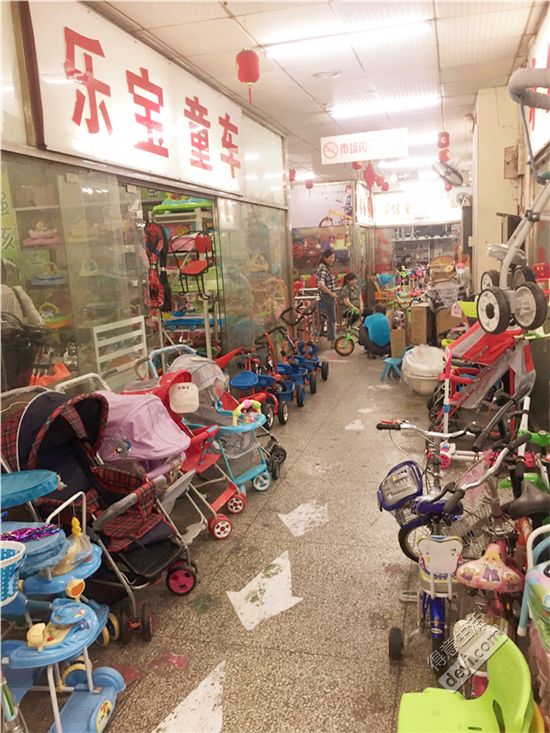 汉正街童装直播间秒杀,汉正街品牌童装直播间