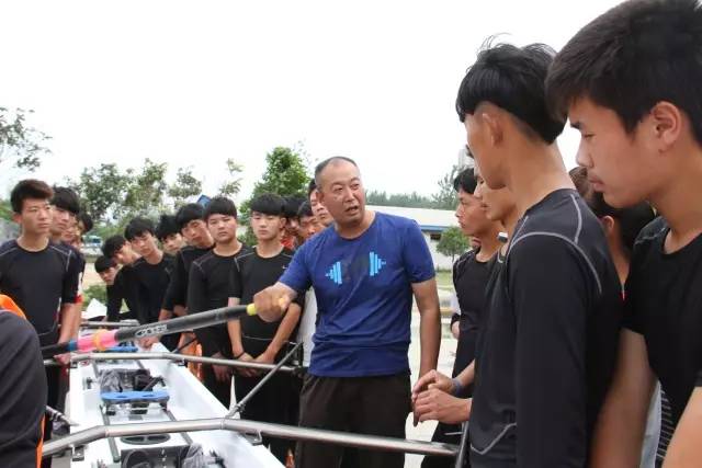 姘村啗鏁欏ご閽撻奔,姘村啗涓诲竻