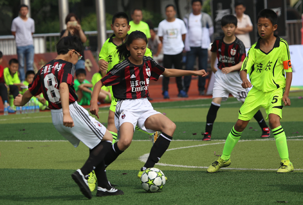 24年西安市沣东星火杯足球比赛,沣东新城校园足球比赛视频