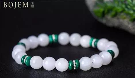 比黄金还值钱的十大文玩,玉镯式手串