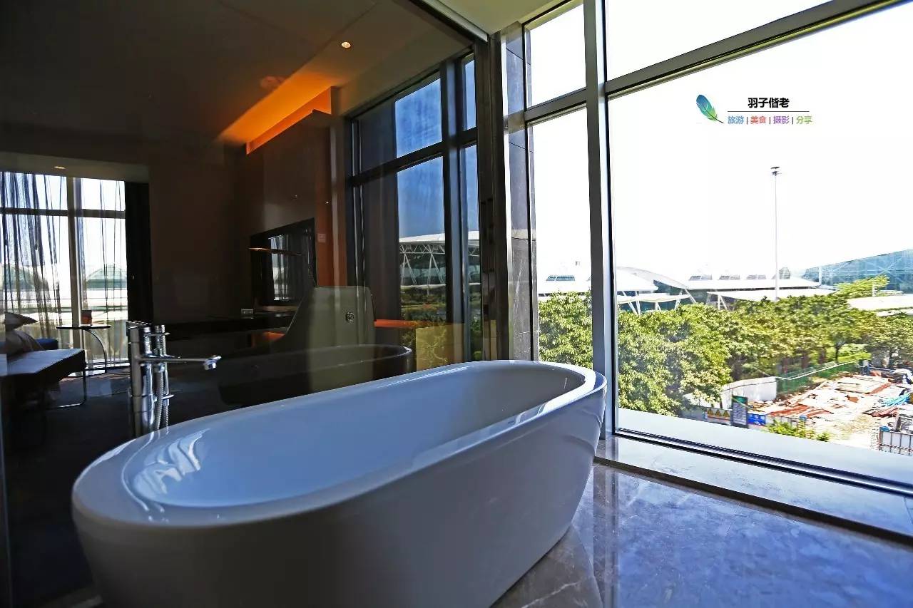 这一趟旅程，从机场铂尔曼开始