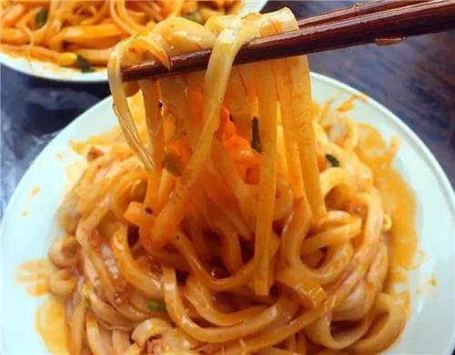 资深吃货看过来，catch一条被轻忽的美食老街--红专南路