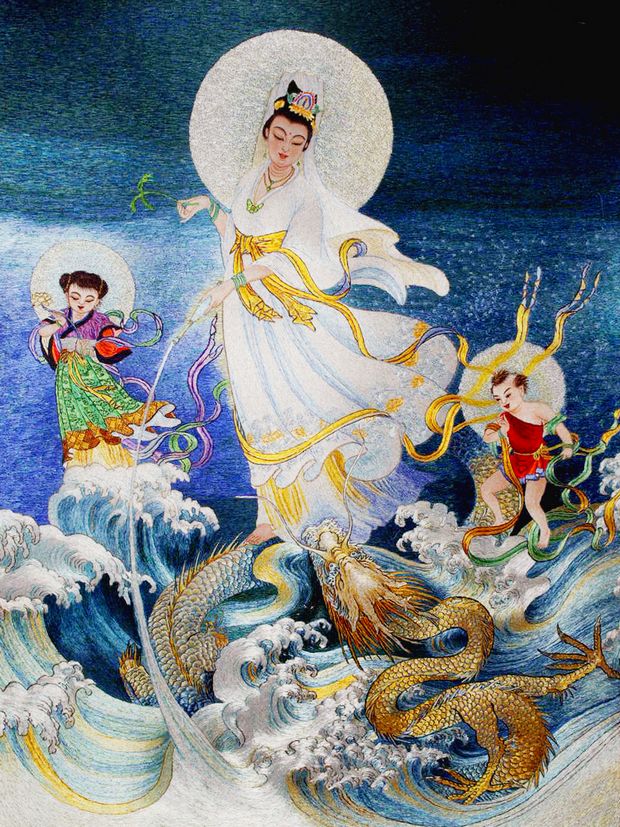 送子观音菩萨应该怎么摆放,送子观音和佛像可以一起摆放吗