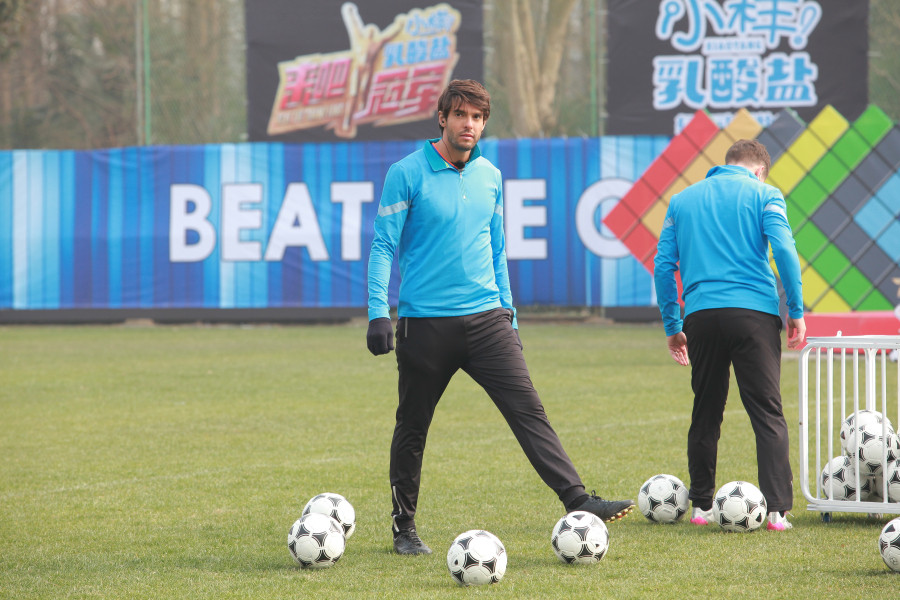 卡卡欧文参加来吧冠军,来吧冠军欧文和卡卡范志毅