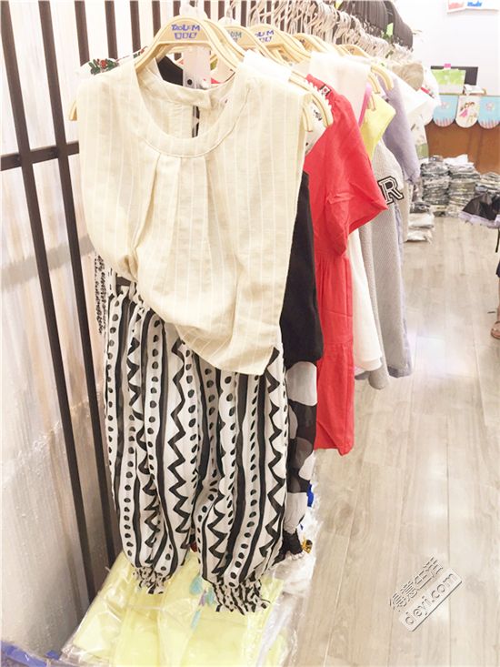 汉正街童装直播间秒杀,汉正街品牌童装直播间